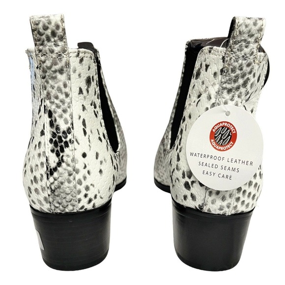 BLONDO Emelia Ankle Black White Snakeskin Waterproof Chelsea Ankle Boots 8M NIB - Picture 3 of 9